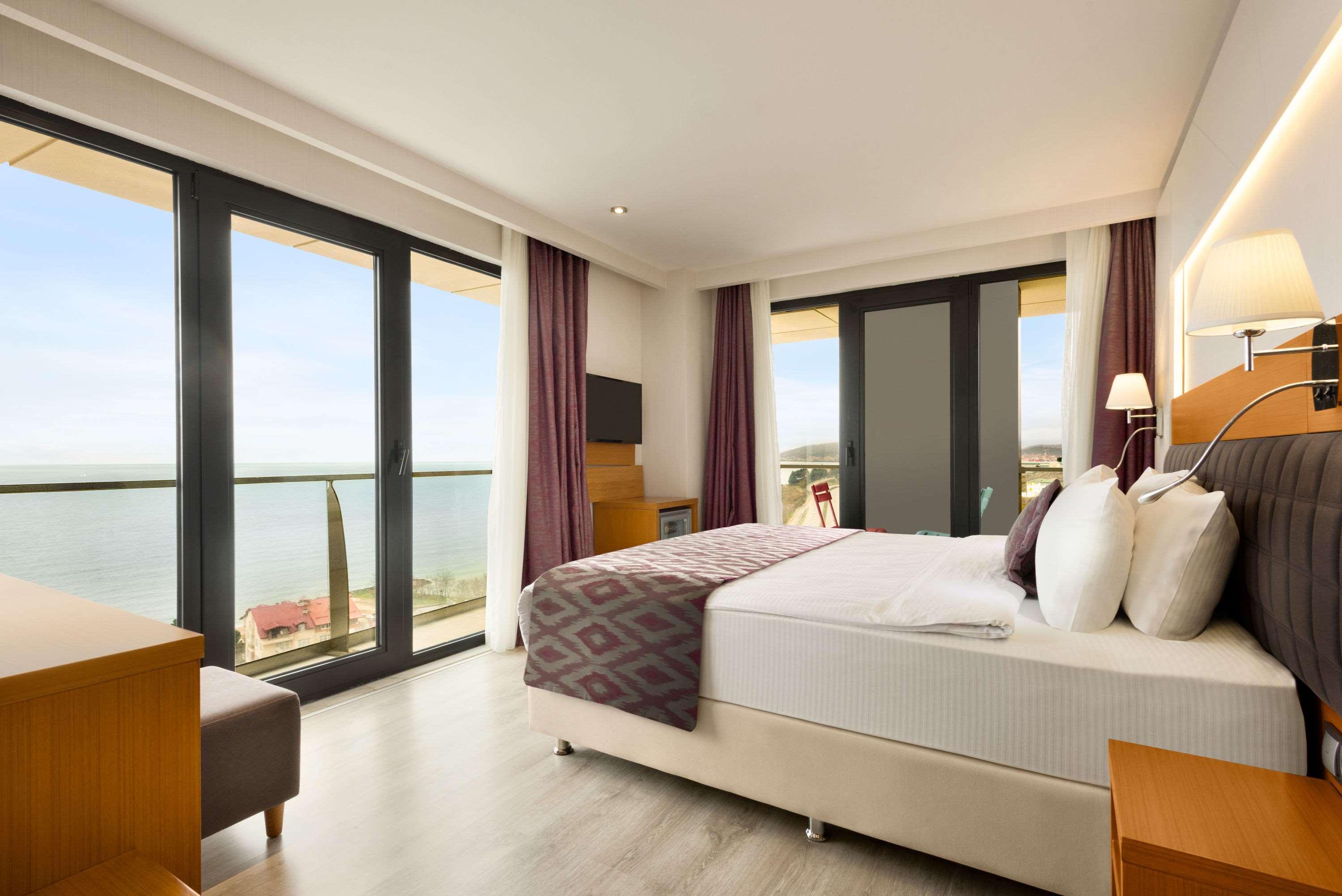 Hotel Ramada By Wyndham Giresun Piraziz Exterior foto